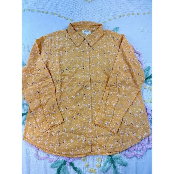Candace Cameron Bure Tops - Candace Cameron Bure‎ Yellow Floral Eyelet Cotton Button Down Shirt MP A603591